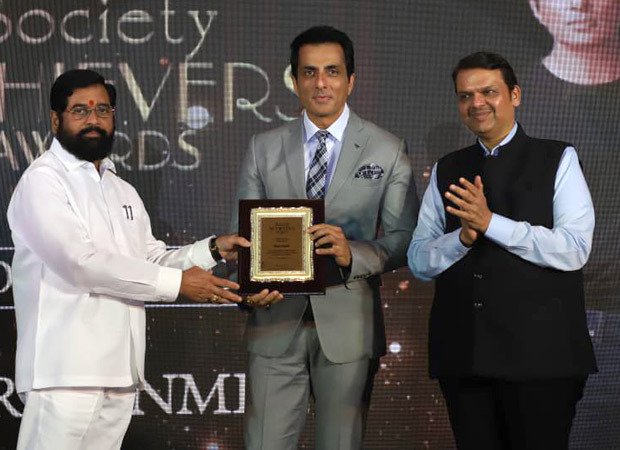 Sonu Sood wins Nation’s Pride Award from CM Eknath Shinde at Society Achievers Awards : Bollywood News