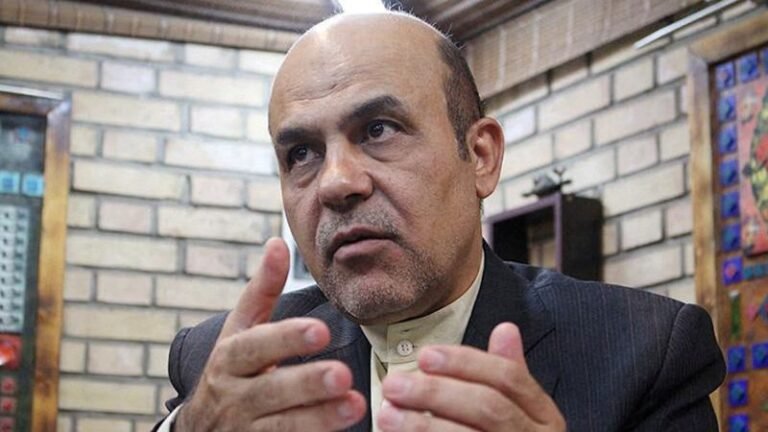 Alireza Akbari: Iran executes dual British-Iranian citizen Alireza Akbari: Iran executes dual British-Iranian citizen