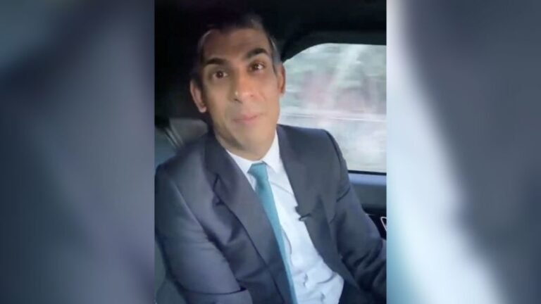 Rishi Sunak fined for failing to wear seatbelt Rishi Sunak fined for failing to wear seatbelt