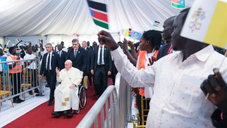 Pope Francis pleads for peace as he meets South Sudanese people displaced by war Pope Francis pleads for peace as he meets South Sudanese people displaced by war