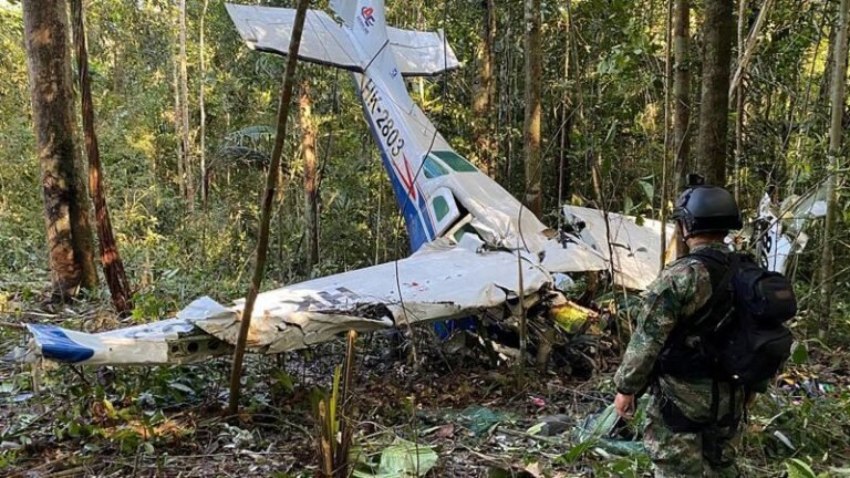 Colombia plane crash: Missing children found after more than a month in Amazon Colombia plane crash: Missing children found after more than a month in Amazon