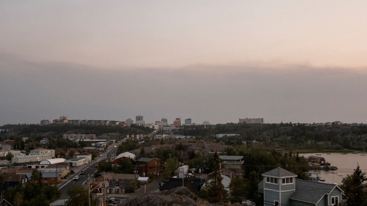 Smoke moves toward the city of Yellowknife after a state of emergency was declared in the Northwest Territories, Canada, on August 15.
