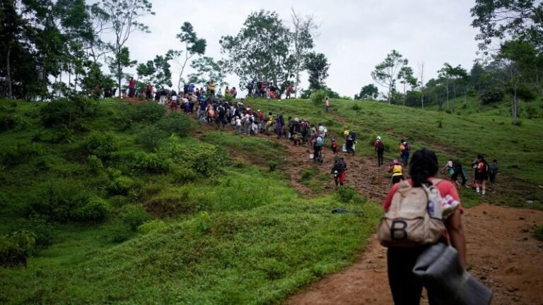 Darien Gap: Migrant crossings hit new record, Panama officials say Darien Gap: Migrant crossings hit new record, Panama officials say