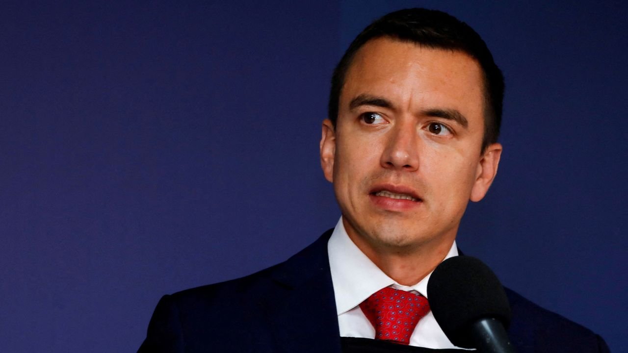 Ecuador presidential candidate Daniel Noboa makes remarks as he arrives to participate in a presidential debate on August 13.