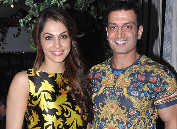 Isha Koppikar to end her 14 year marriage; intends to parts ways with husband Timmy Narang, say reports : Bollywood News