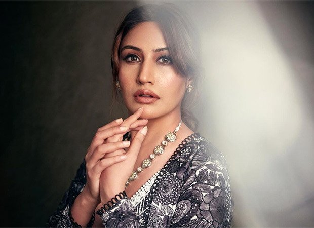 Surbhi Chandna takes to Instagram to SLAM Vistara Airlines over misplaced luggage: “Mentally tortured me” : Bollywood News